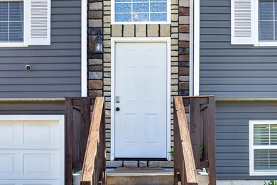 Built in 2021, this well-maintained 3 bedroom, 2 bathroom - photo 3