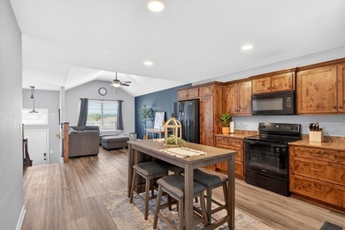 Built in 2021, this well-maintained 3 bedroom, 2 bathroom - photo 10