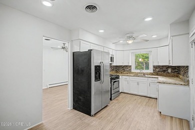 'Welcome to Silver Ridge Westerly. Glen Ridge model to your - photo 12