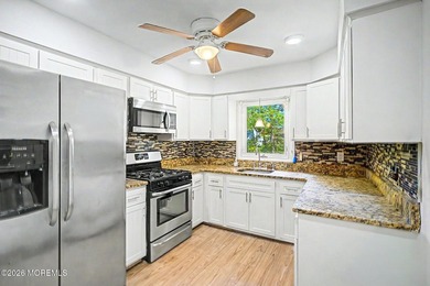 'Welcome to Silver Ridge Westerly. Glen Ridge model to your - photo 14