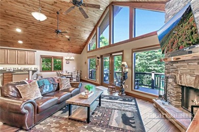 Just listed! Worth the wait! This beautifully maintained Sugar - photo 17