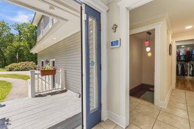 Welcome to 6 Lufkin Lane - Your stunning year-round residence - photo 12