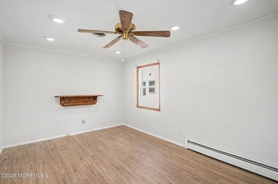 'Welcome to Silver Ridge Westerly. Glen Ridge model to your - photo 20