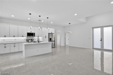 Seller offering assistance with buyer's closing costs! MOVE-IN - photo 3