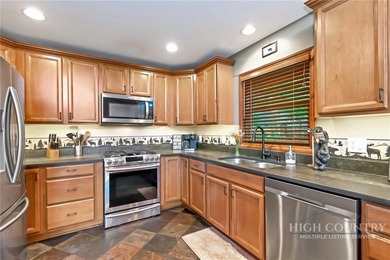 Just listed! Worth the wait! This beautifully maintained Sugar - photo 23