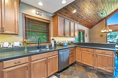 Just listed! Worth the wait! This beautifully maintained Sugar - photo 25