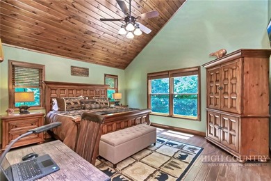 Just listed! Worth the wait! This beautifully maintained Sugar - photo 28