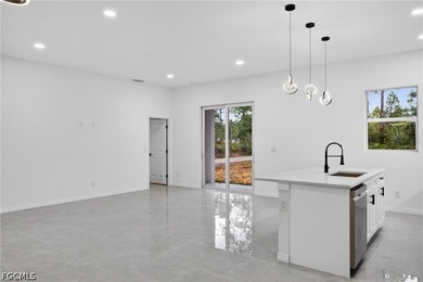 Seller offering assistance with buyer's closing costs! MOVE-IN - photo 9