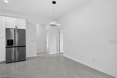 Seller offering assistance with buyer's closing costs! MOVE-IN - photo 10