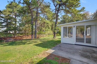 'Welcome to Silver Ridge Westerly. Glen Ridge model to your - photo 34