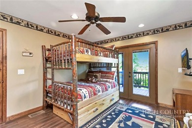 Just listed! Worth the wait! This beautifully maintained Sugar - photo 36