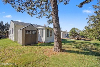 'Welcome to Silver Ridge Westerly. Glen Ridge model to your - photo 37