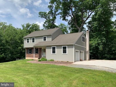 Welcome to your own private retreat in desirable East Pikeland - photo 1