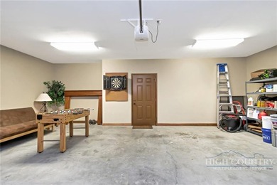 Just listed! Worth the wait! This beautifully maintained Sugar - photo 42