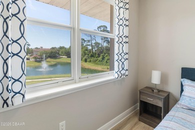 Perched on the top floor for ultimate privacy, this beautifully - photo 5