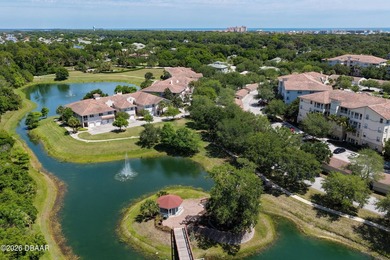 Perched on the top floor for ultimate privacy, this beautifully - photo 6