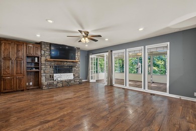 Experience affordable living in the nation's largest gated - photo 7