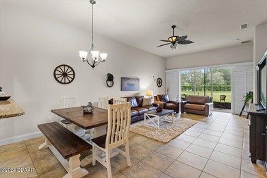Maintenance free, one-owner VILLA in GOLF COURSE community - photo 9