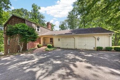 This lovely one-owner four bedroom, three and a half bath brick - photo 1