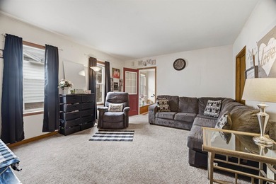 Great opportunity in a convenient Oshkosh location with strong - photo 3