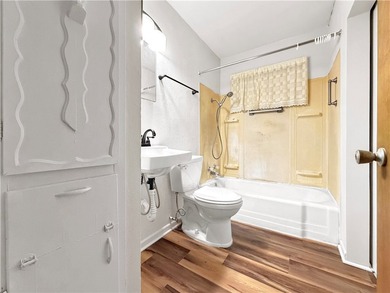 You're going to love this 3 bedroom, 1 bathroom home with a - photo 14