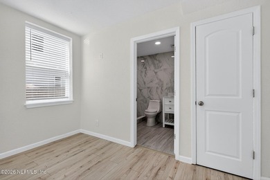 Walk to park, River, Schools! Beautifully updated 4 bdrm 3 ba - photo 18