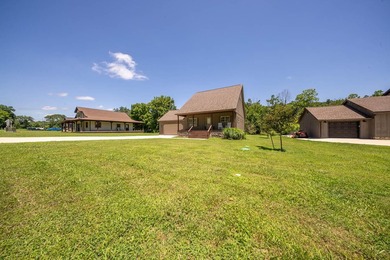 Spring River Front Retreat | Gated Community | 1.13 Acres | - photo 5