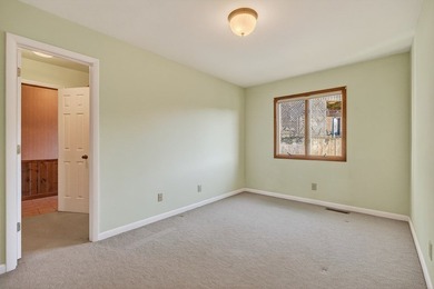 Seller has an accepted contract with a 48 hr right of first - photo 25