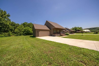 Spring River Front Retreat | Gated Community | 1.13 Acres | - photo 6