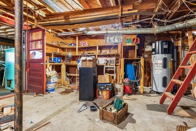 Quaint log cabin with attached incomplete 30 x 40 multi story - photo 28