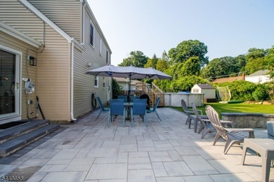 Welcome to this beautifully updated 4-bedroom, 2-bath home in - photo 34