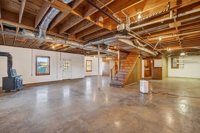 Seller has an accepted contract with a 48 hr right of first - photo 37