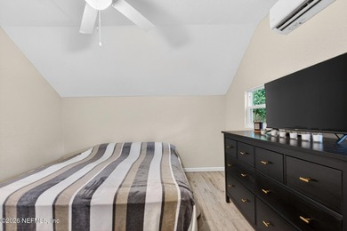 Walk to park, River, Schools! Beautifully updated 4 bdrm 3 ba - photo 44