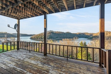 Seller has an accepted contract with a 48 hr right of first - photo 45