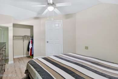 Walk to park, River, Schools! Beautifully updated 4 bdrm 3 ba - photo 46