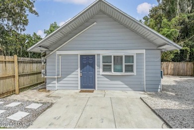 Walk to park, River, Schools! Beautifully updated 4 bdrm 3 ba - photo 47
