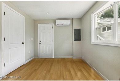 Walk to park, River, Schools! Beautifully updated 4 bdrm 3 ba - photo 49