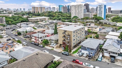FIRST COMPLETED BILL 7 APARTMENT BUILDING FOR SALE! 311 Puuhue - photo 1