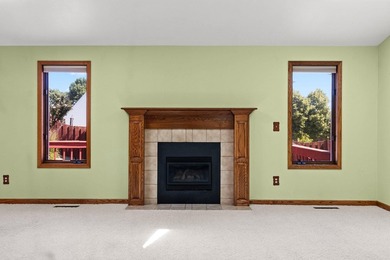 Let the sunshine in! This cheerful ranch is ready for you to add - photo 7