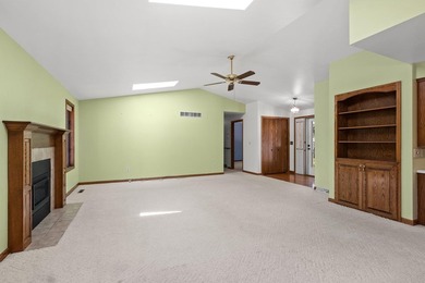 Let the sunshine in! This cheerful ranch is ready for you to add - photo 9