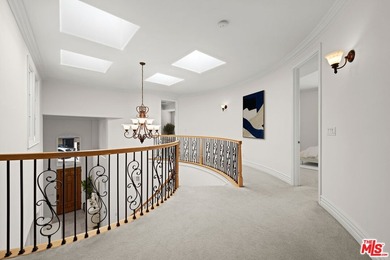 This beautiful, bright 5 bedroom and 4.5-bathroom home located - photo 11