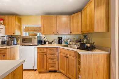 Welcome to this well-maintained home tucked into an established - photo 15