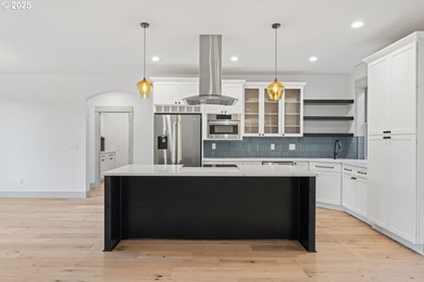 NEW PRICE! Welcome to this exquisite brand-new 3-bedroom - photo 15