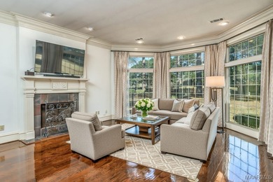 LUXURIOUS GOLF COURSE LIVING IN WYNLAKES. Experience refined - photo 21
