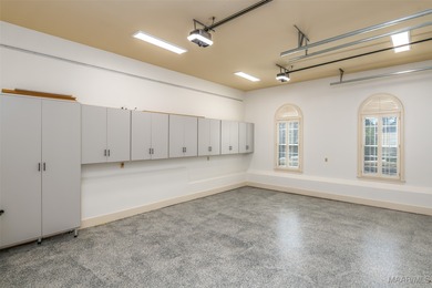 LUXURIOUS GOLF COURSE LIVING IN WYNLAKES. Experience refined - photo 25