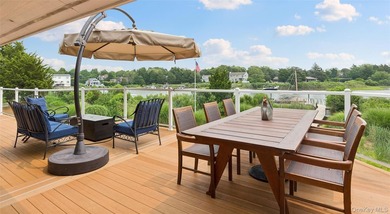 Perfectly sited on a protected inlet on West Lake, with direct - photo 29