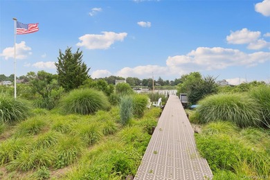 Perfectly sited on a protected inlet on West Lake, with direct - photo 30