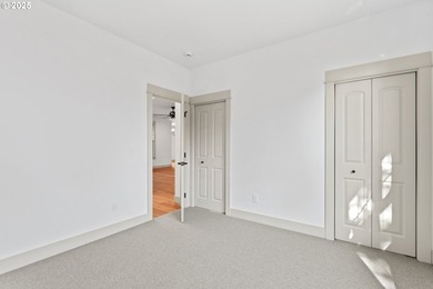 NEW PRICE! Welcome to this exquisite brand-new 3-bedroom - photo 33