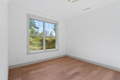NEW PRICE! Welcome to this exquisite brand-new 3-bedroom - photo 36