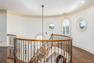 LUXURIOUS GOLF COURSE LIVING IN WYNLAKES. Experience refined - photo 39
